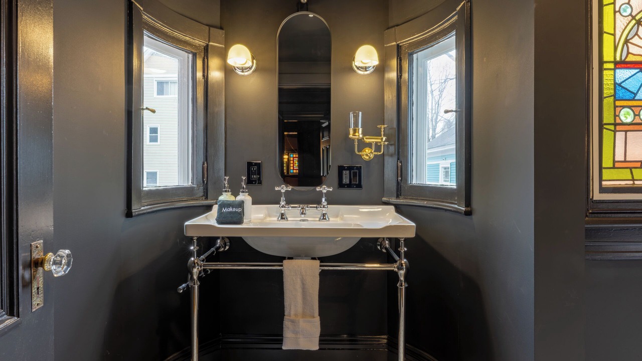 Photo of Bathroom in Corey Square