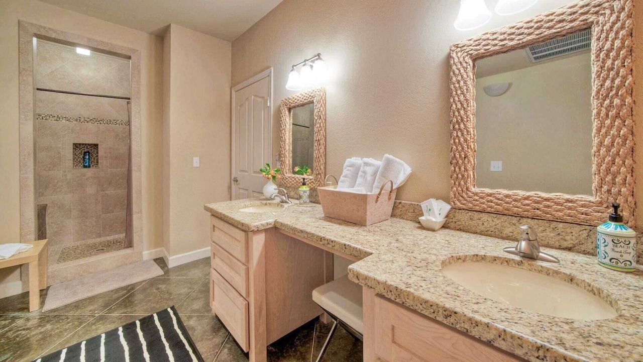 Photo of Bathroom in Buchanan Dam