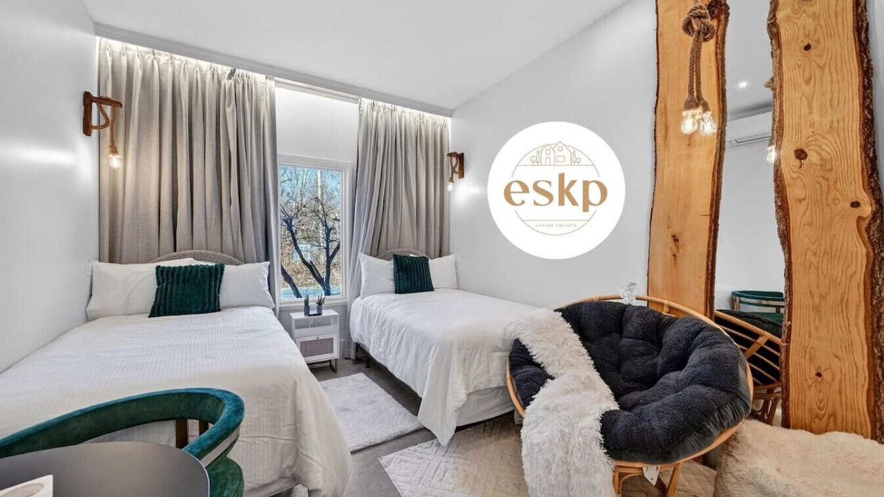 Photo of Others in Monroe