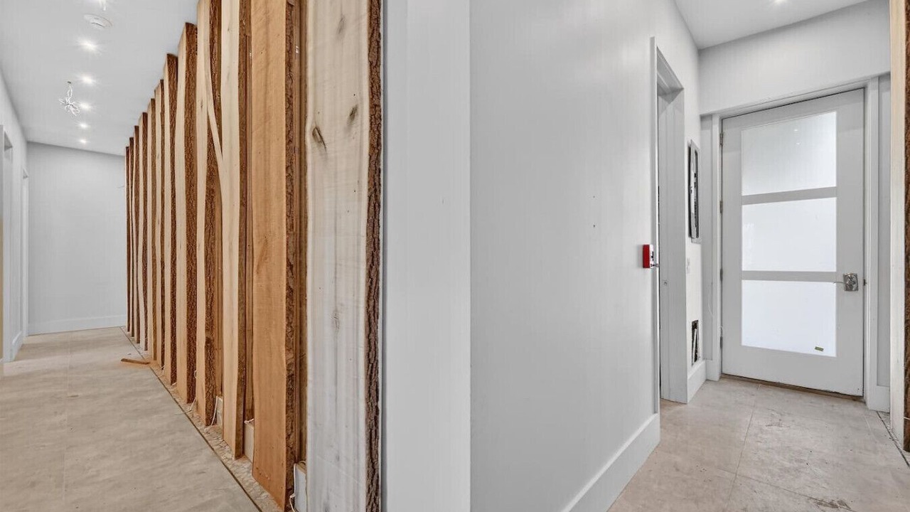 Photo of Others in Monroe