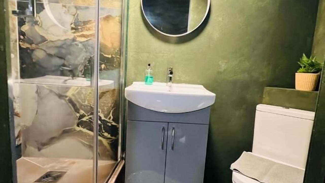 Photo of Bathroom in Palmers Green