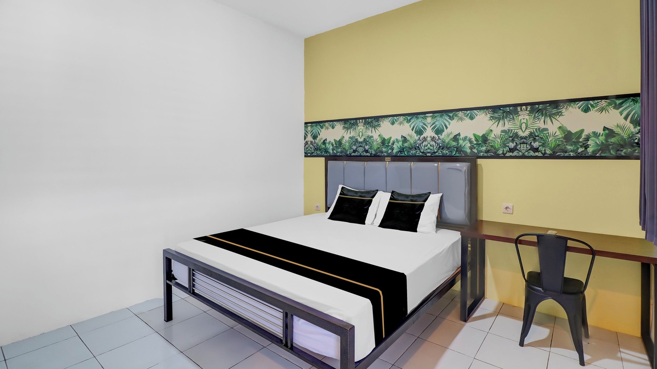 Photo of Bedroom in Sunset Road