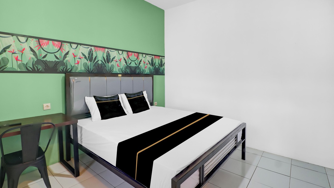 Photo of Bedroom in Sunset Road