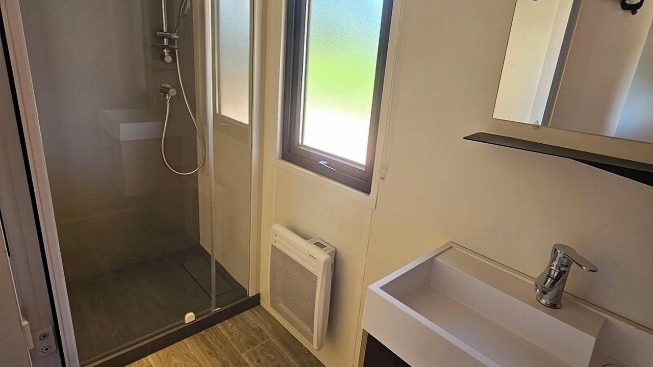 Photo of Bathroom in Charlieu