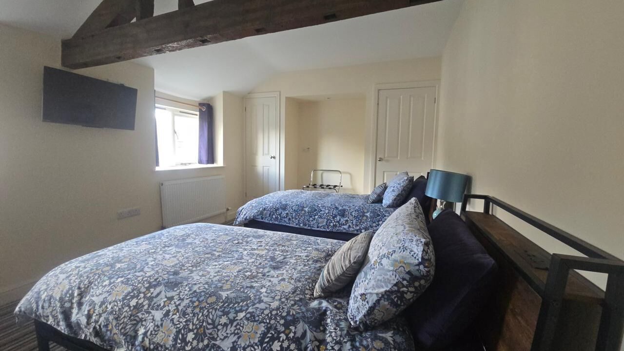 Photo of Bedroom in Llanidloes