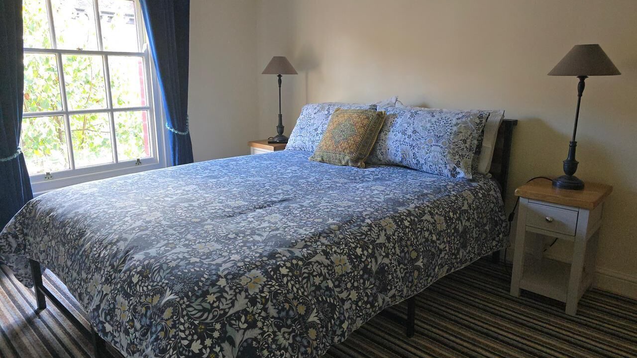 Photo of Bedroom in Llanidloes