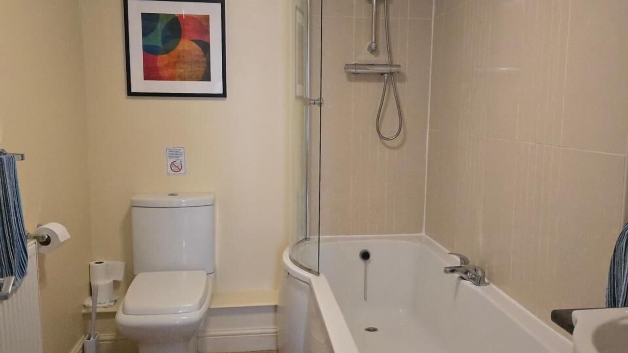 Photo of Bathroom in Llanidloes