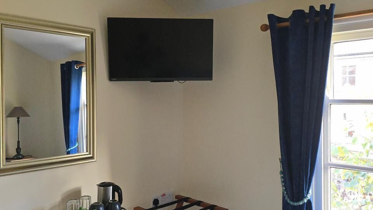 Photo of Bedroom in Llanidloes