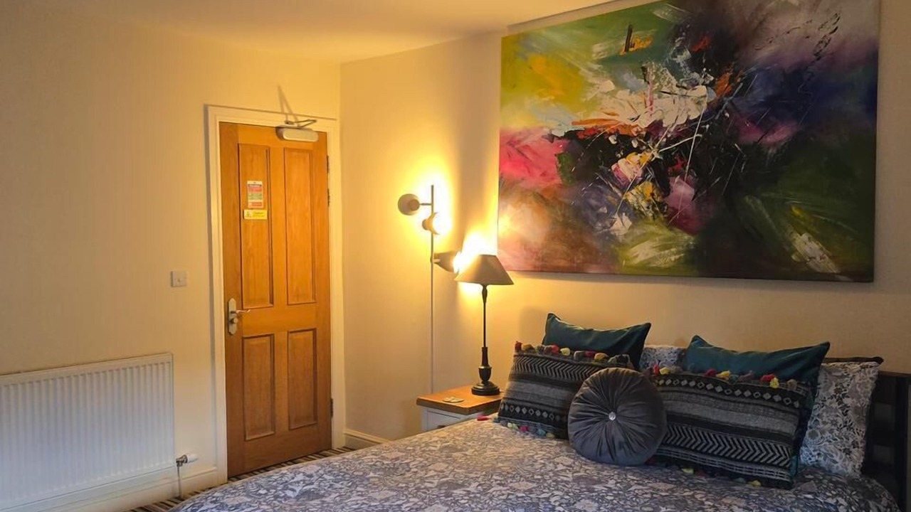 Photo of Bedroom in Llanidloes