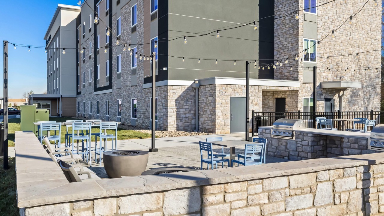 Photo of Others in Bowling Green