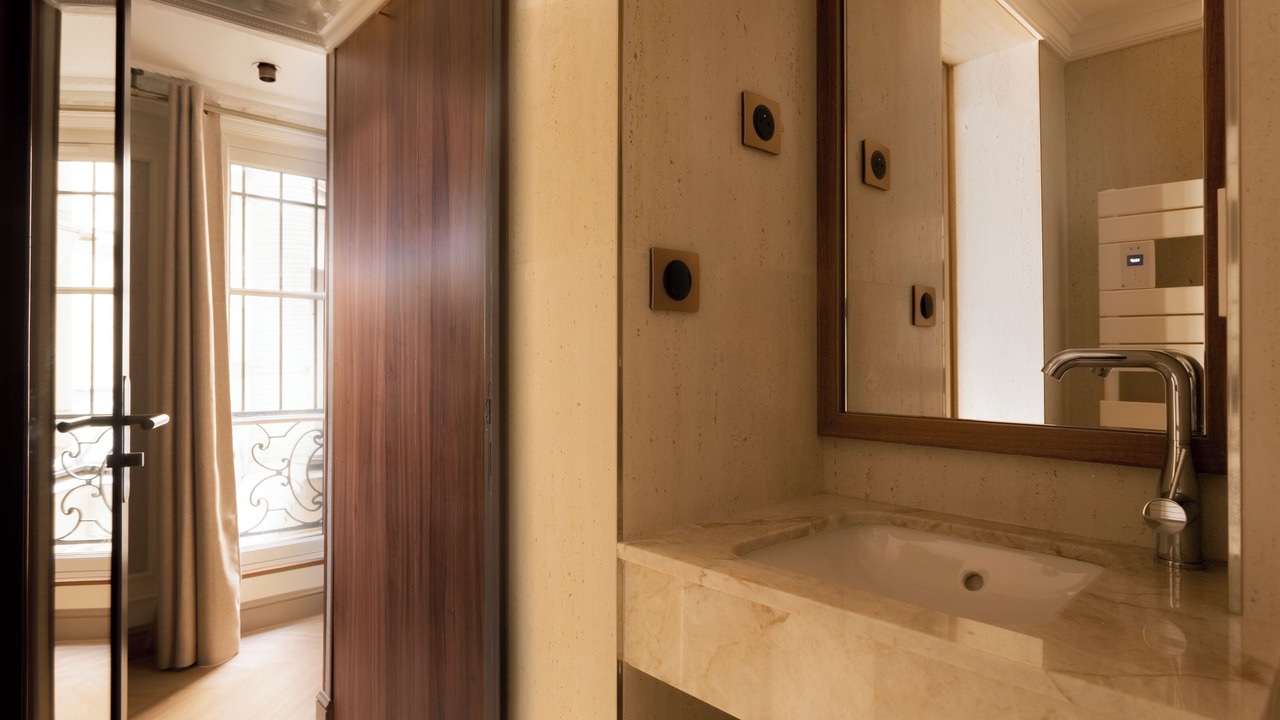 Photo of Bathroom in Paris City Center