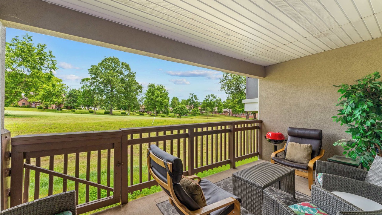 Photo of Patio Balcony in Table Rock