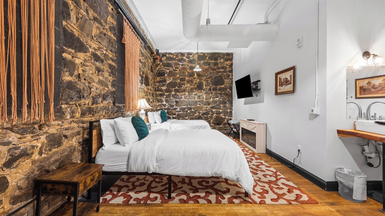 Photo of Bedroom in Downtown - Waterfront