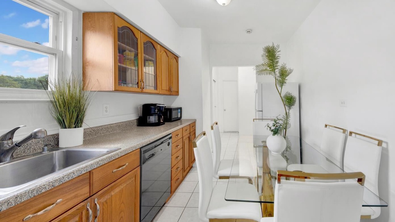 Photo of Others in Southeast Yonkers