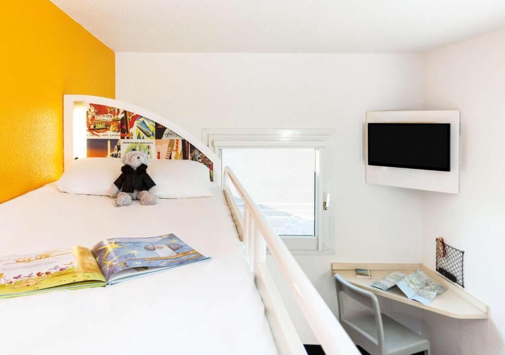 Photo of Bedroom in Le Vaudreuil