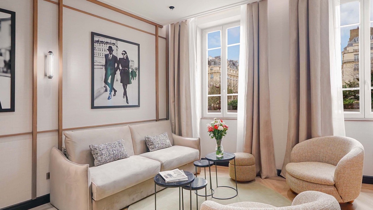 Photo of Others in Neuilly-sur-Seine