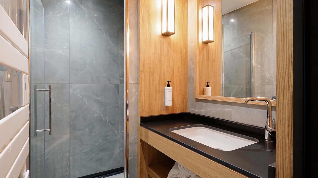 Photo of Bathroom in Neuilly-sur-Seine