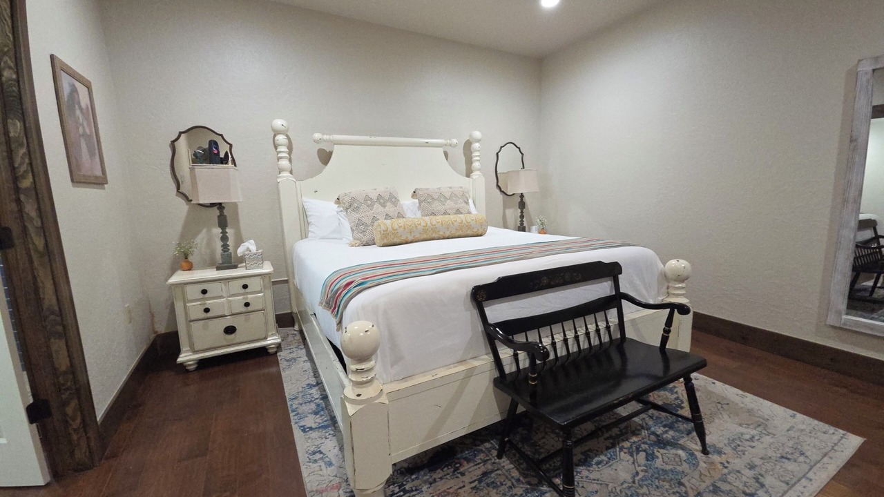 Photo of Bedroom in Elk City