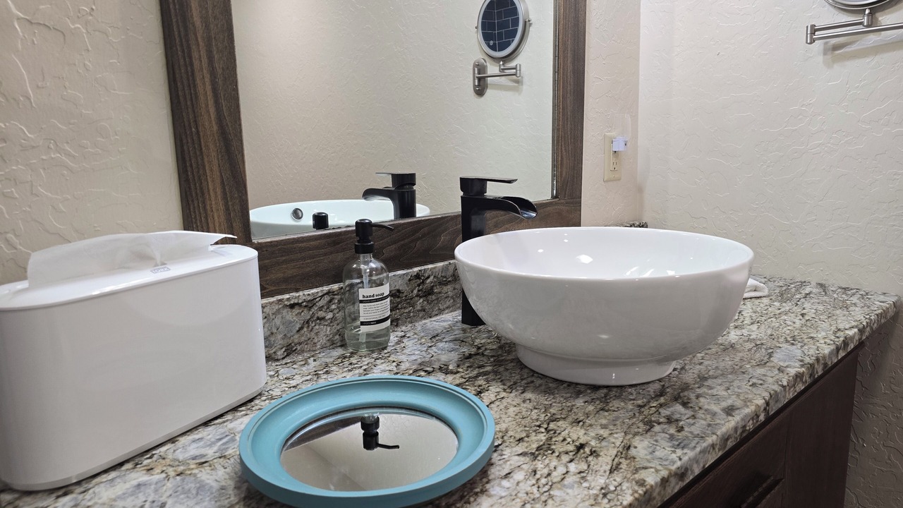Photo of Bathroom in Elk City