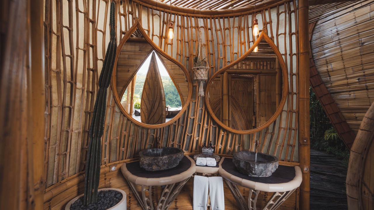 Photo of Bathroom in Selat