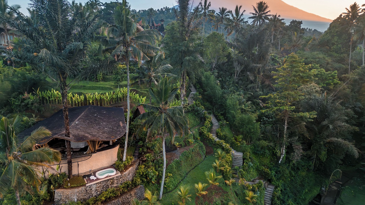 Photo of Outdoor in Selat