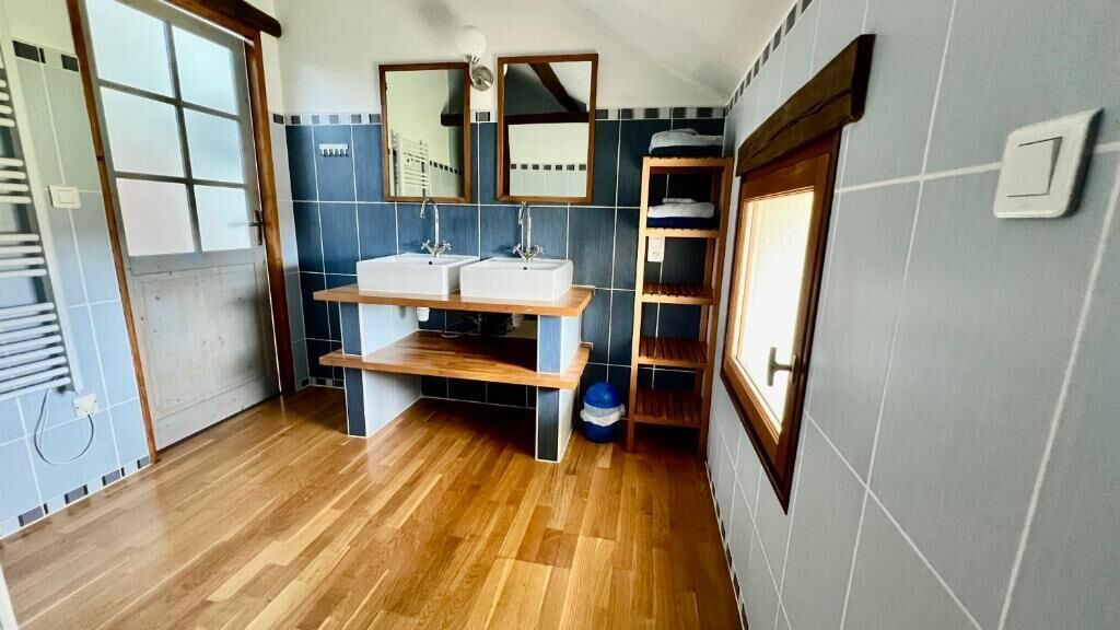 Photo of Bathroom in Lalanne-Arque