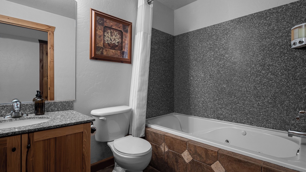 Photo of Bathroom in Garden City