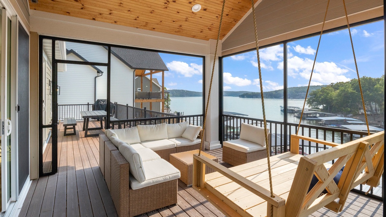 Photo of Patio Balcony in Sunrise Beach