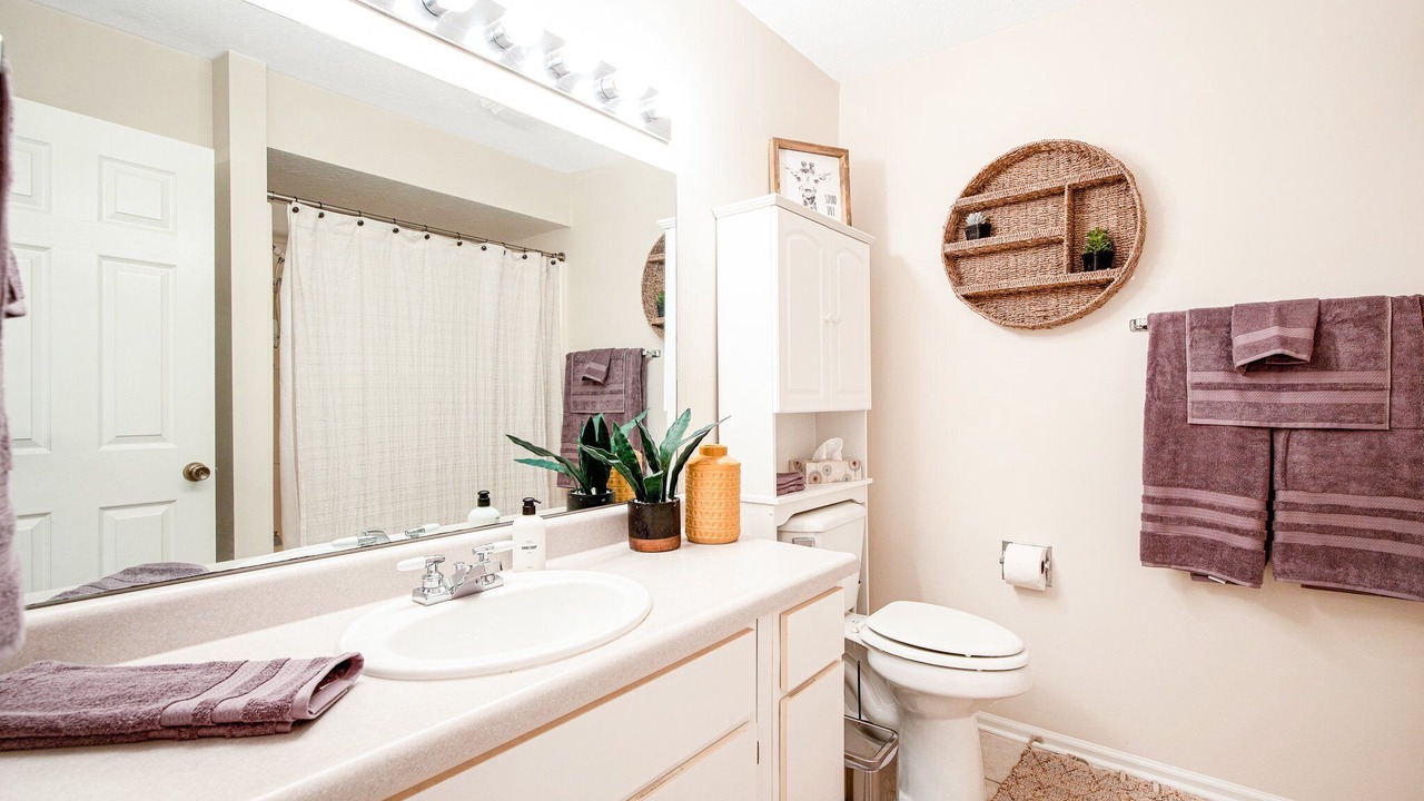 Photo of Bathroom in Village of Four Seasons