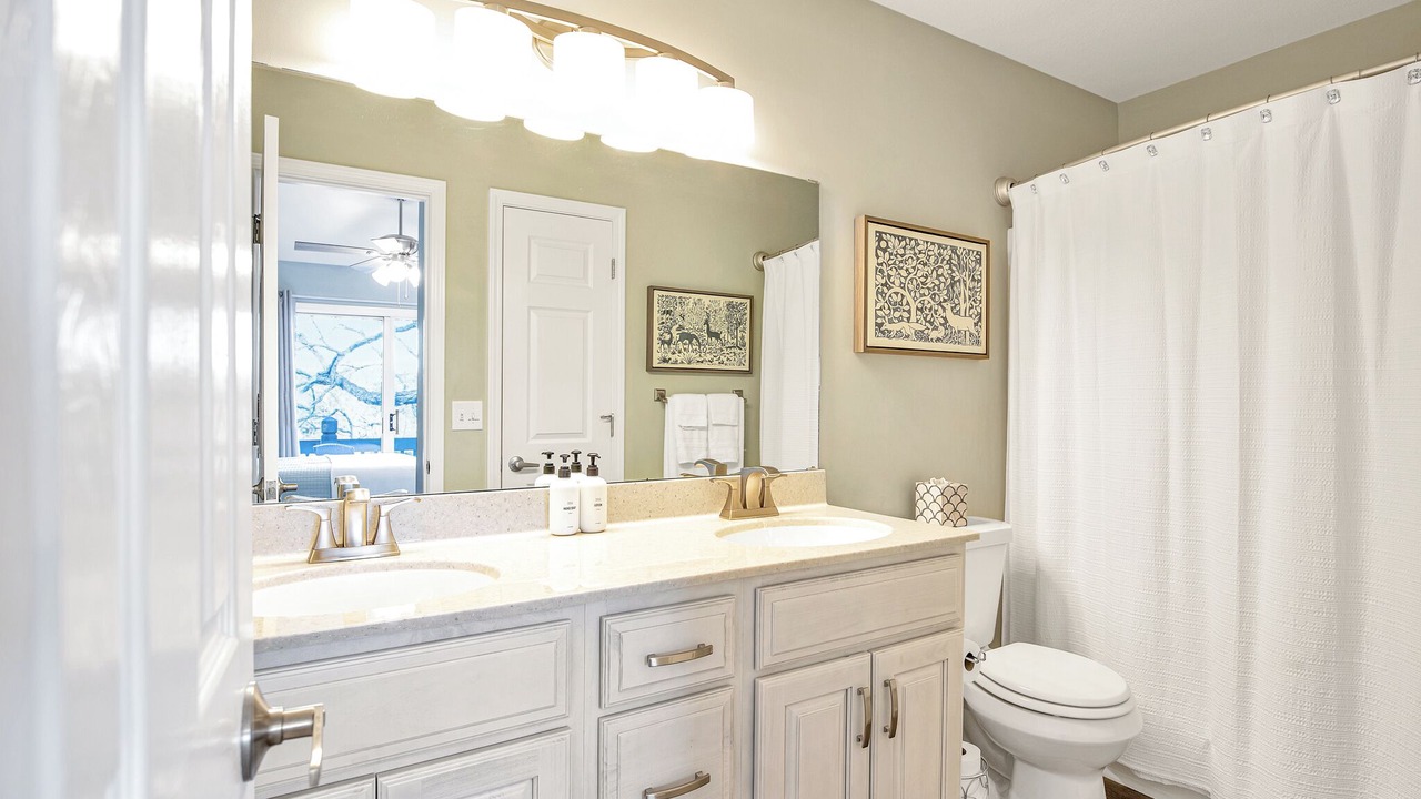 Photo of Bathroom in Village of Four Seasons