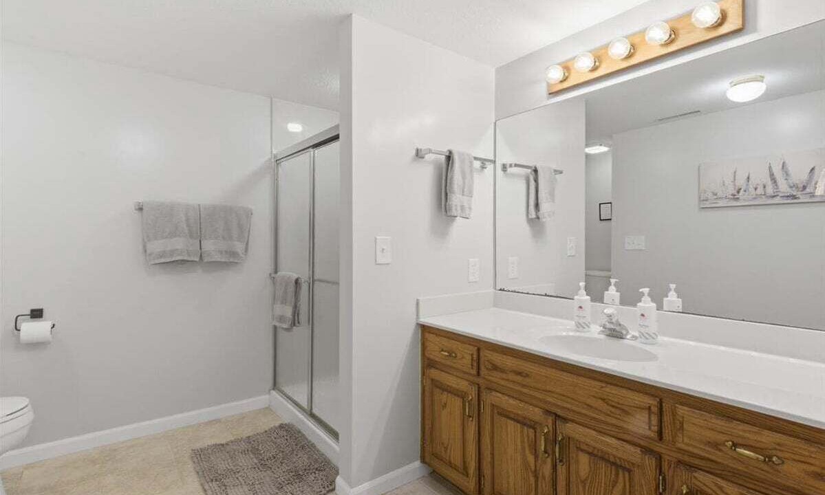 Photo of Bathroom in Sunrise Beach