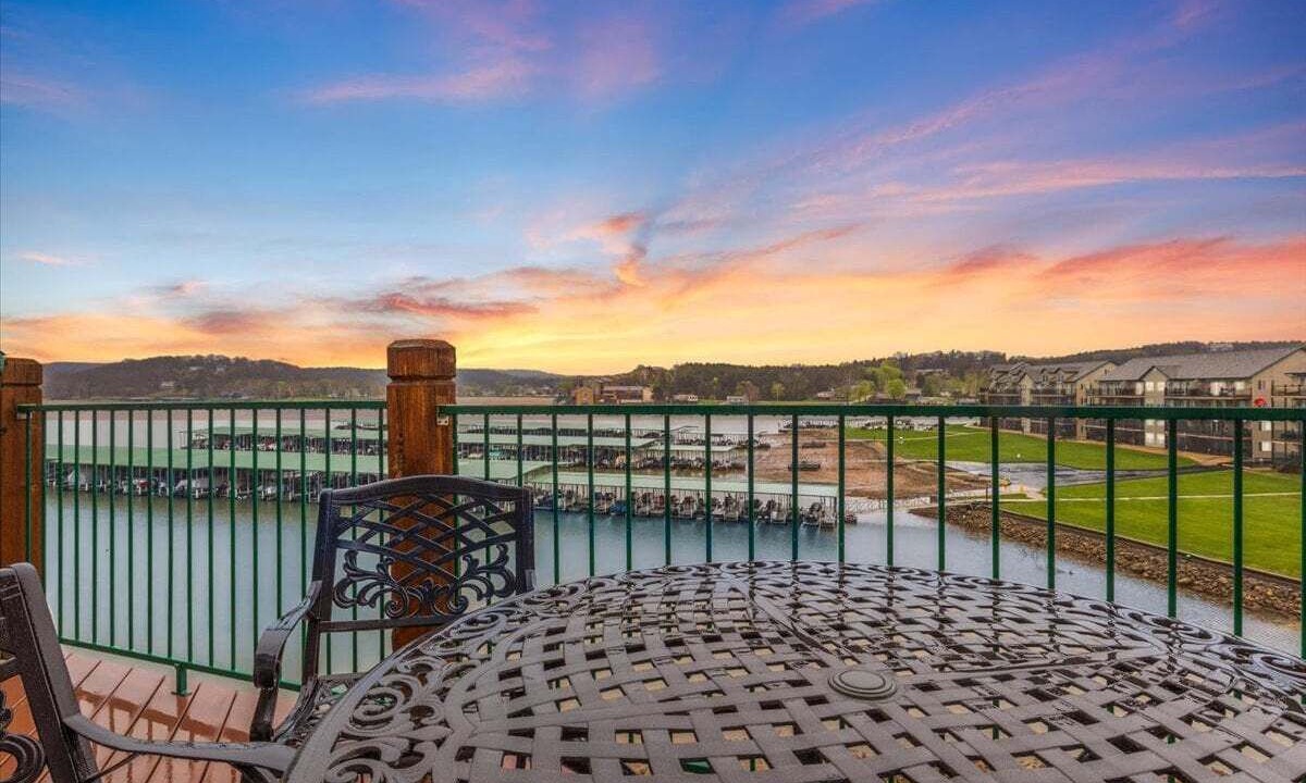Photo of Outdoor in Camdenton