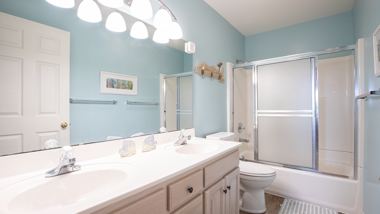 Photo of Bathroom in Kaiser