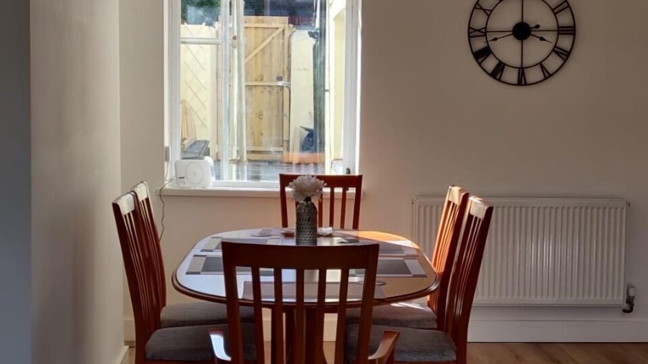 Photo of Livingroom in Treforest