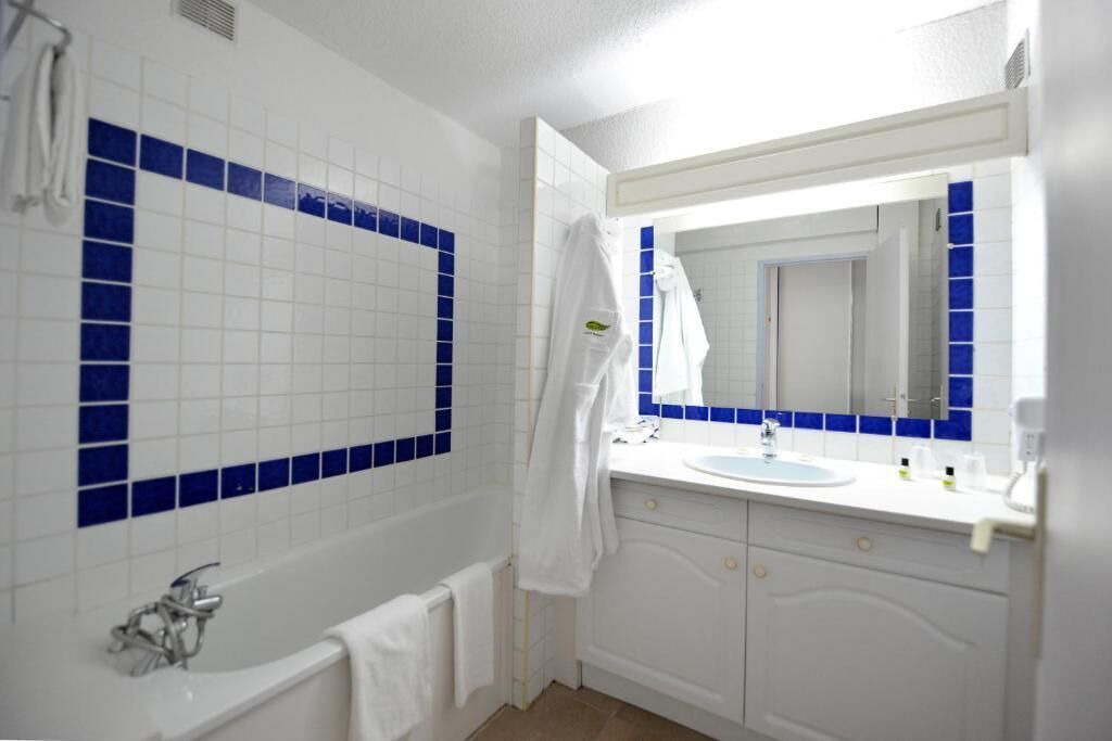 Photo of Bathroom in Saintes-Maries-de-la-Mer