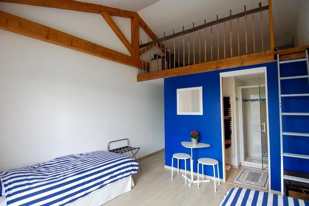 Photo of Others in Bessenay