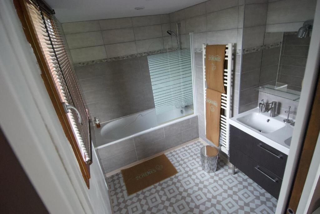 Photo of Bathroom in Bessenay