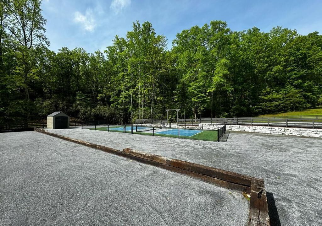 Photo of Outdoor in Balsam Grove