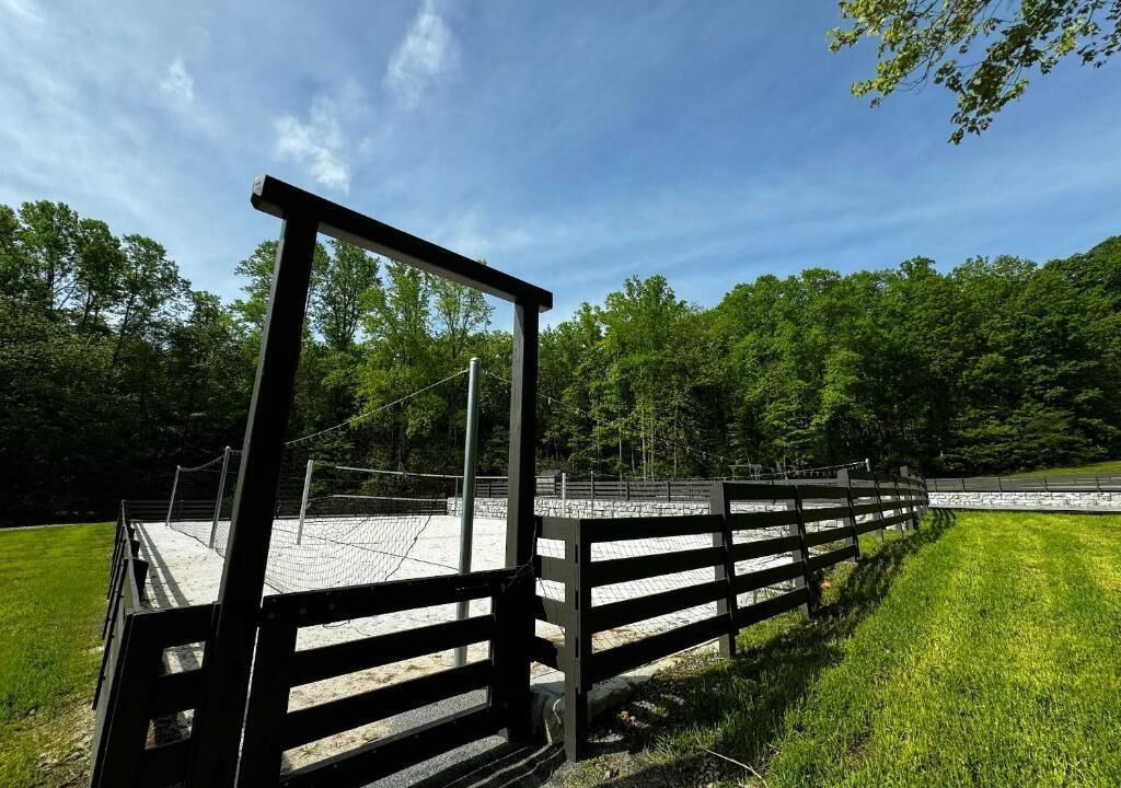 Photo of Outdoor in Balsam Grove