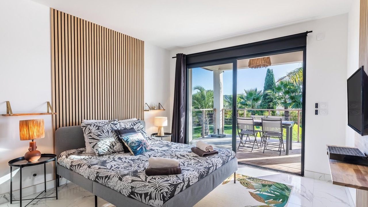 Photo of Outdoor in Plaissan