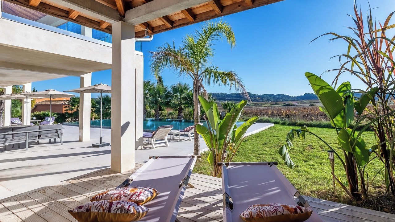 Photo of Outdoor in Plaissan