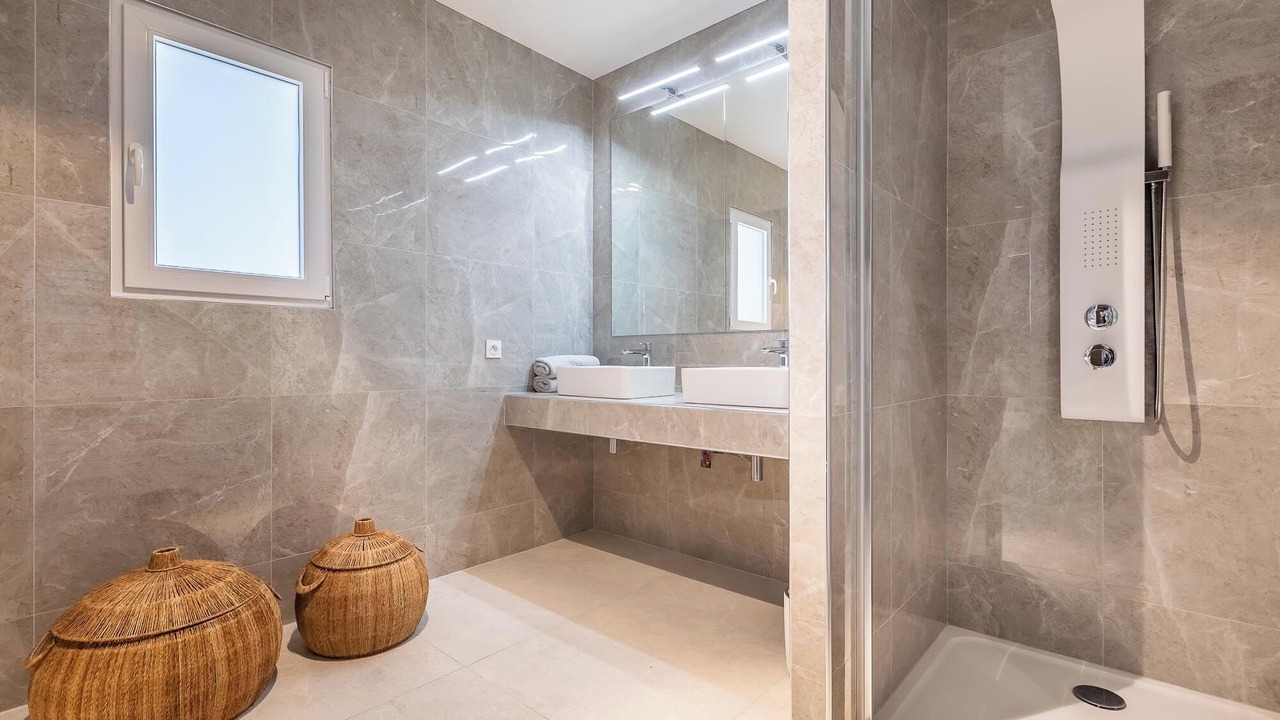 Photo of Others in Plaissan