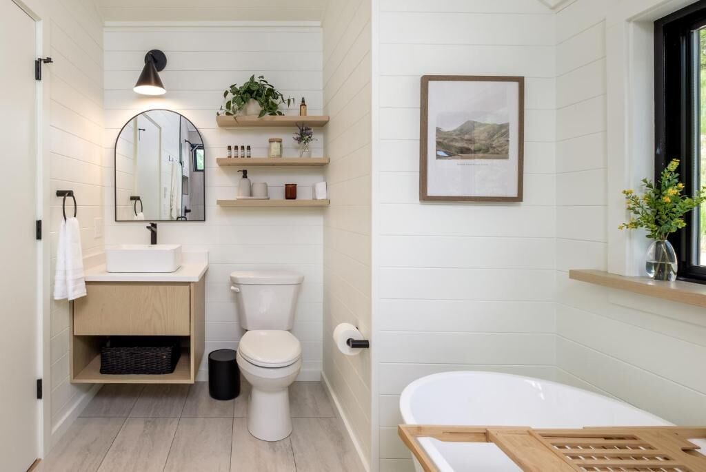 Photo of Bathroom in Balsam Grove