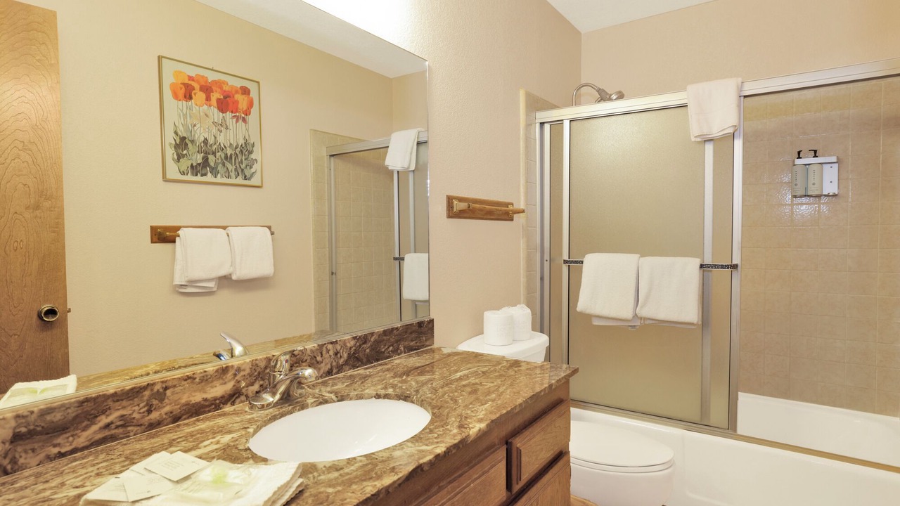 Photo of Bathroom in Summit Estates