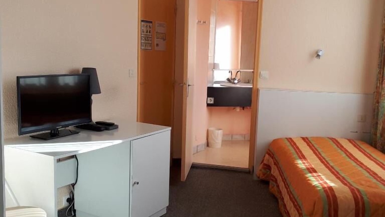 Photo of Bedroom in Cosne-Cours-sur-Loire