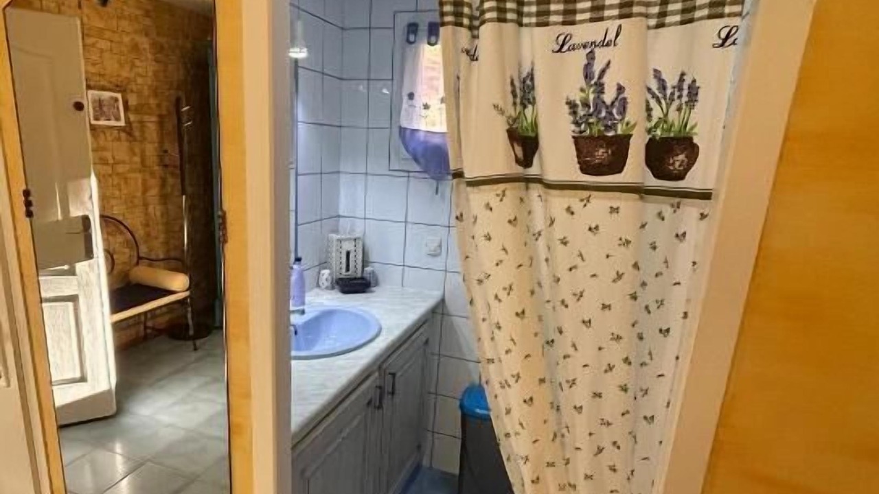 Photo of Bathroom in Montagnac-Montpezat