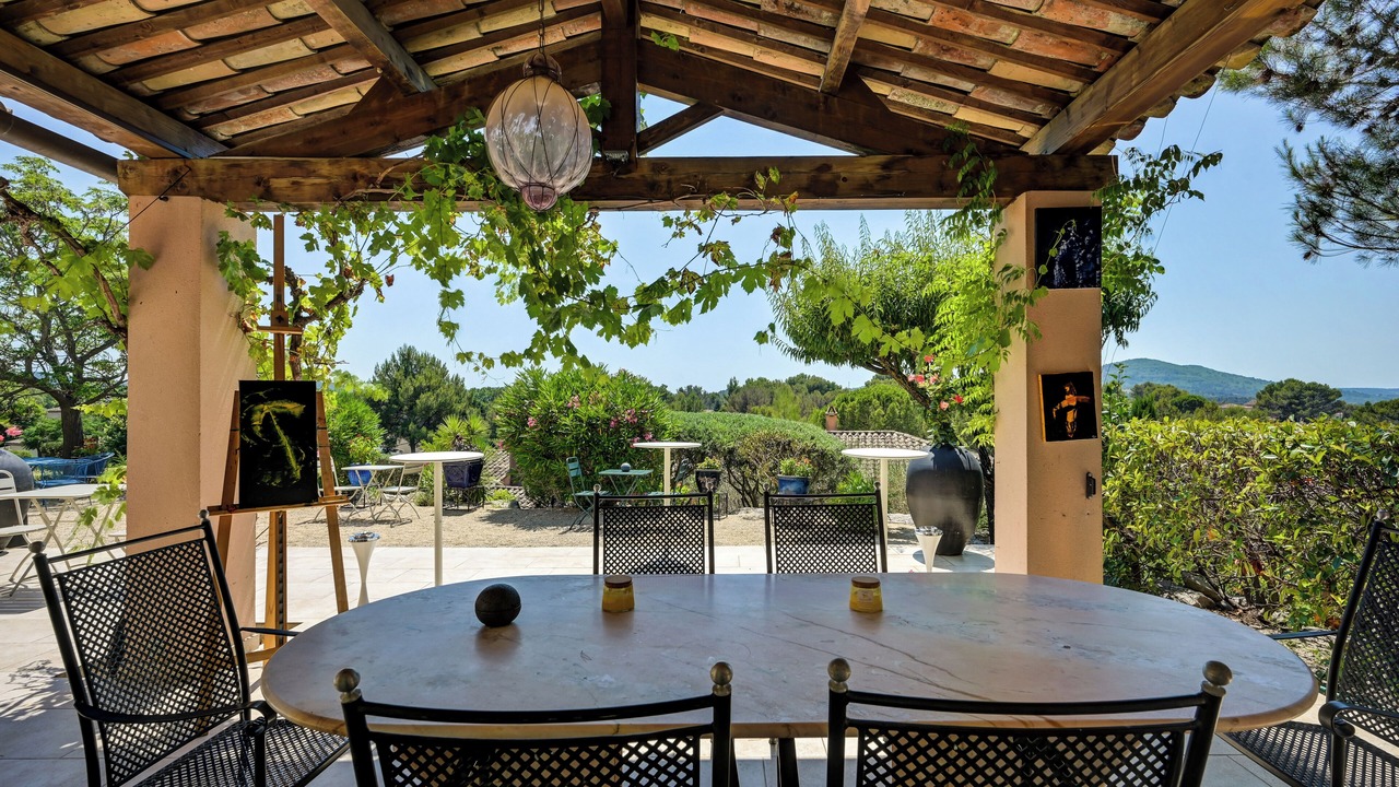 Photo of Outdoor in Pont Royal