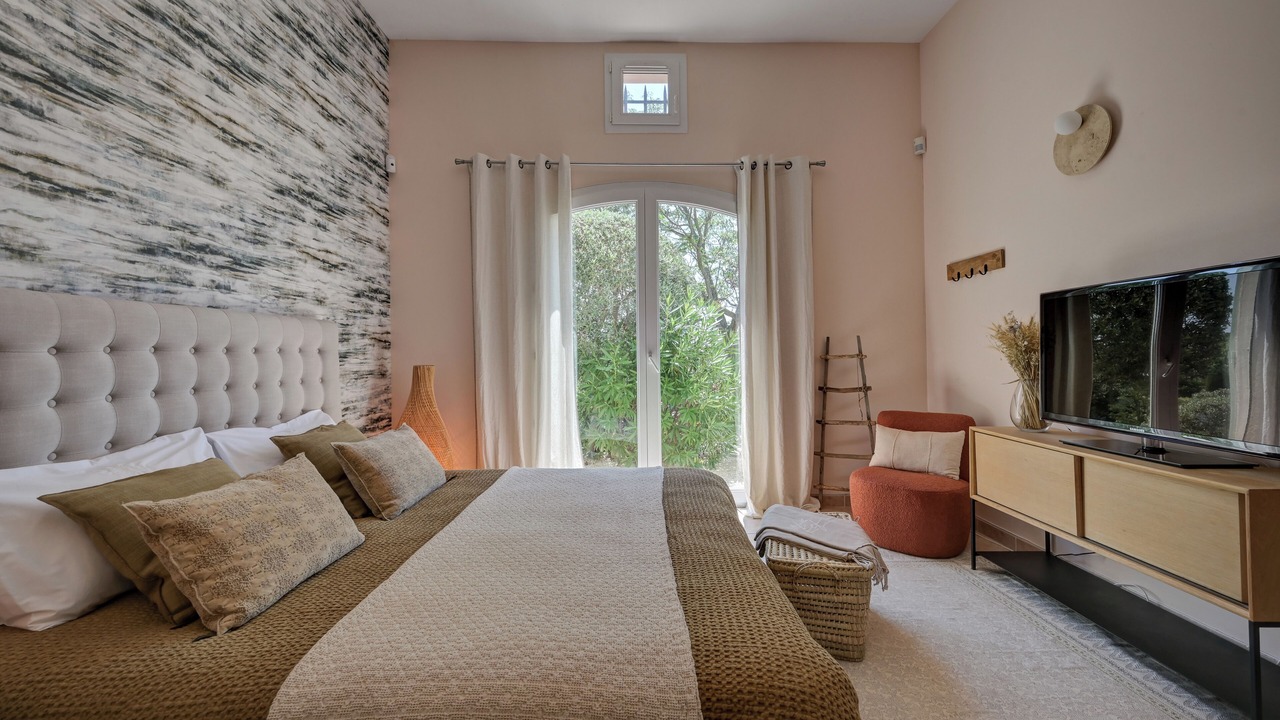 Photo of Bedroom in Pont Royal