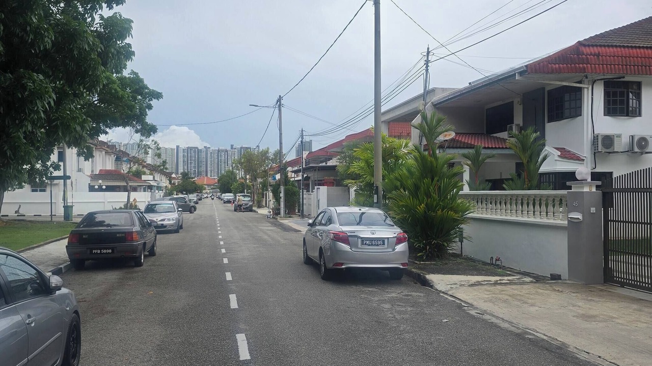 Photo of Patio Balcony in Kampung Sungai Nibong