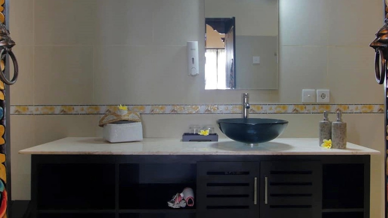 Photo of Bathroom in Buahan